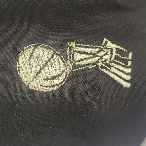 CHAMPIONS NBA RAPTORS 2019 HAT ONE SIZE FITS MOST BLACK AND WHITE WITH HOLD TRIM - Picture 4 of 10